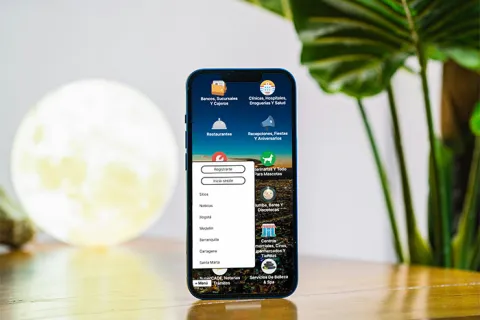 enbogota mobile mockup